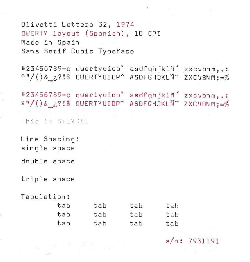 RARE Olivetti Lettera 32 Typewriter with Sans Serif Cubic Font and Qwerty Layout, 1974, Fully Functional