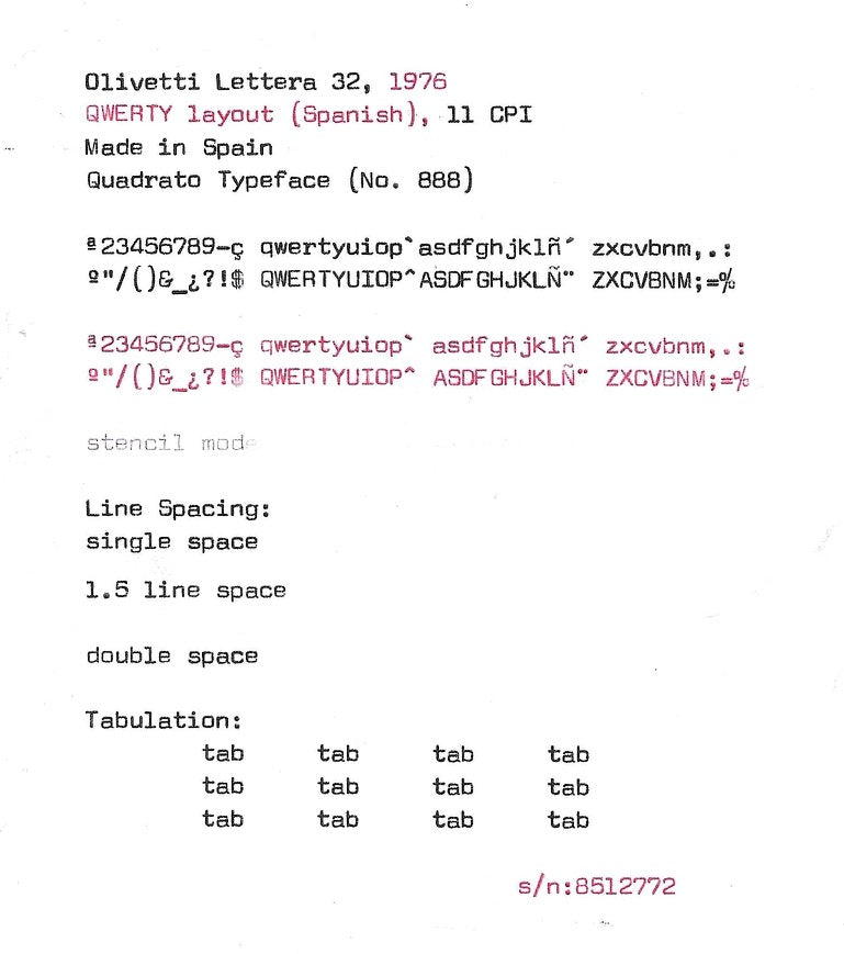 RARE Olivetti Lettera 32 Typewriter with Quadrato Font, Qwerty Layout, 1976, Fully Functional