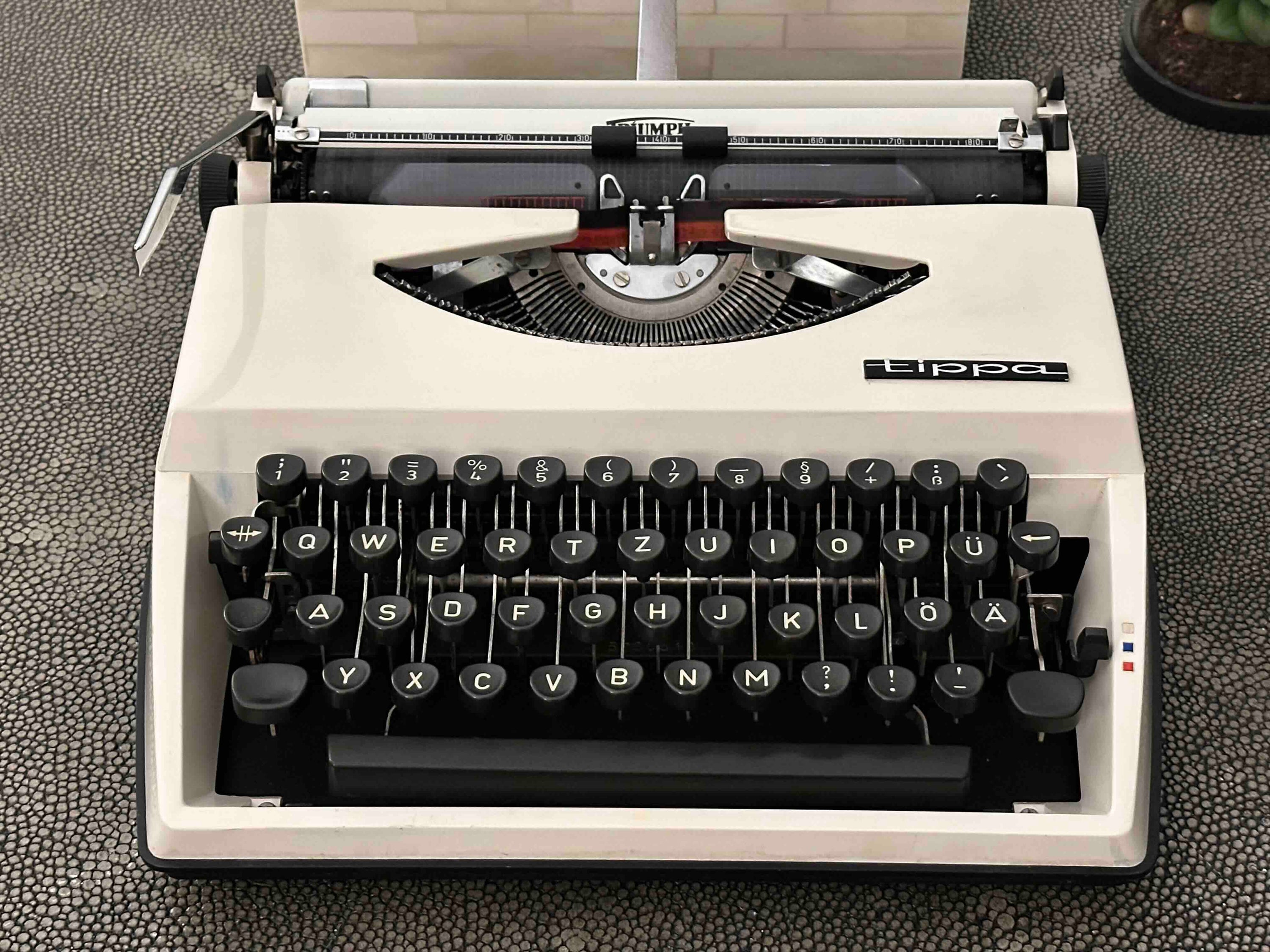 Triumph Tippa Typewriter with Qwertz Layout, 1970s, Made in Germany