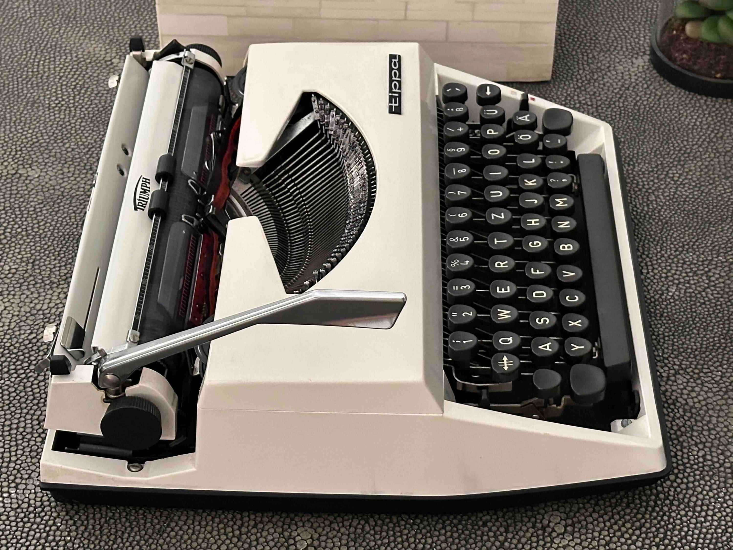 Triumph Tippa Typewriter with Qwertz Layout, 1970s, Made in Germany