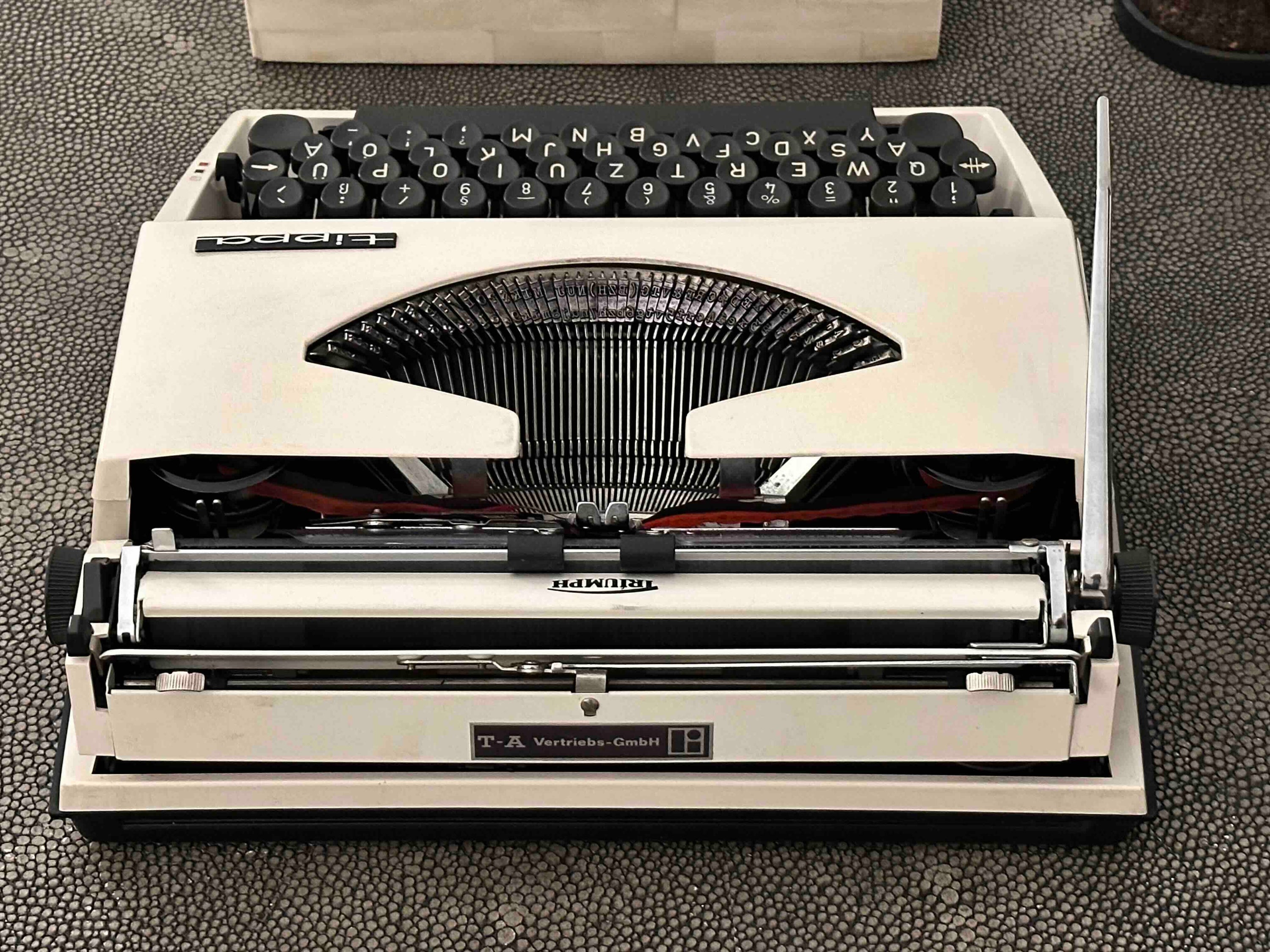 Triumph Tippa Typewriter with Qwertz Layout, 1970s, Made in Germany