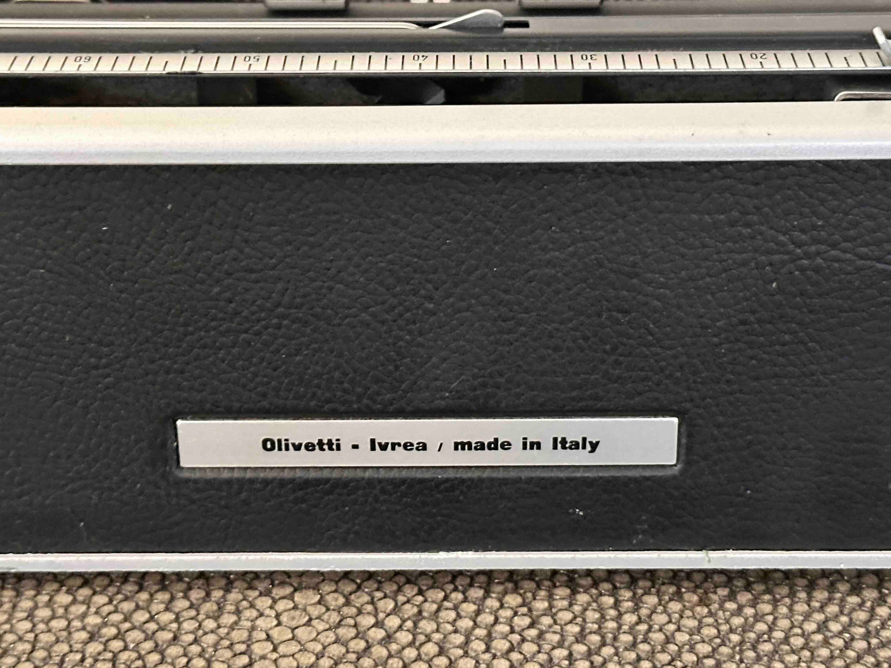 Olivetti Lettera DL Typewriter with Qzerty Layout, 1966, Fully Functional