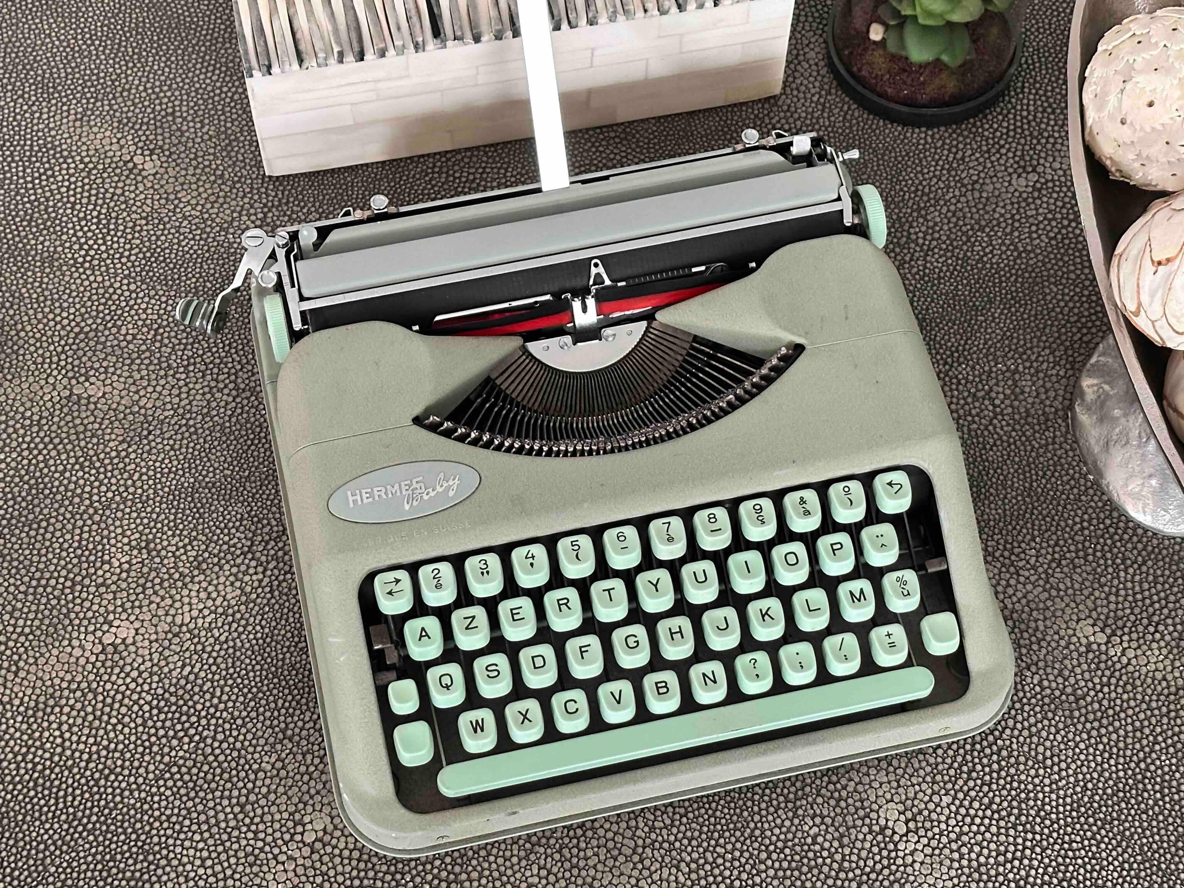 Hermes Typewriters – CasaTempo