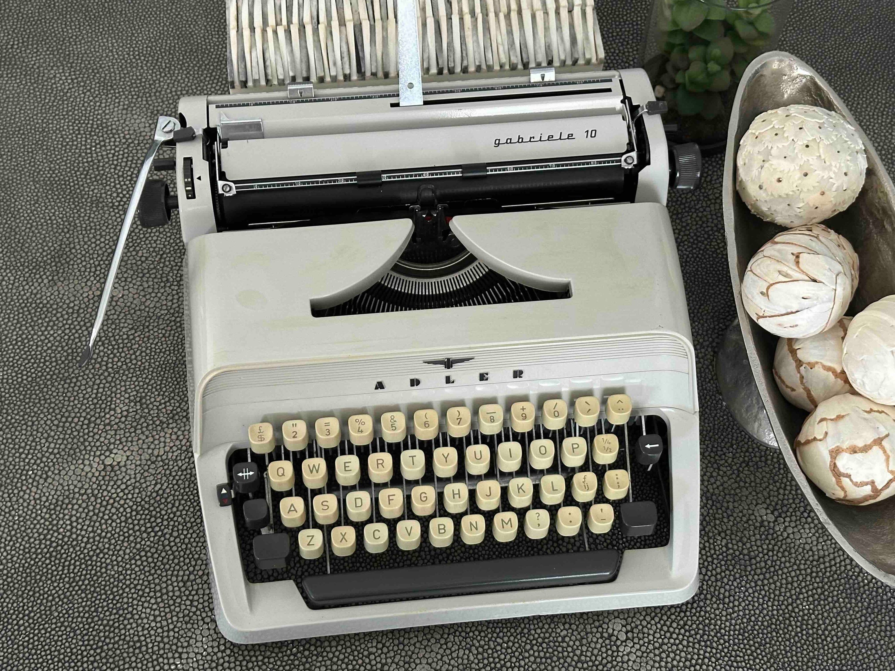 Adler Gabriele 10 Typewriter with Qwerty Layout, 1970s, Made in Western Germany