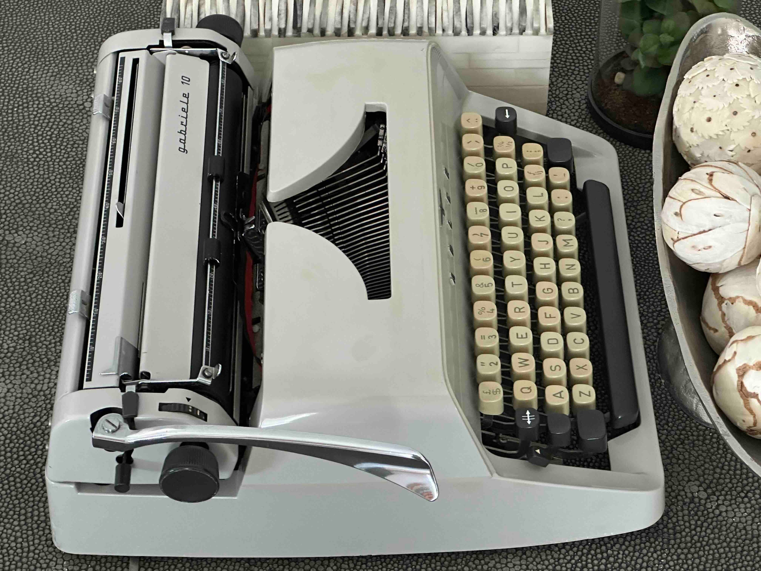 Adler Gabriele 10 Typewriter with Qwerty Layout, 1970s, Made in Western Germany