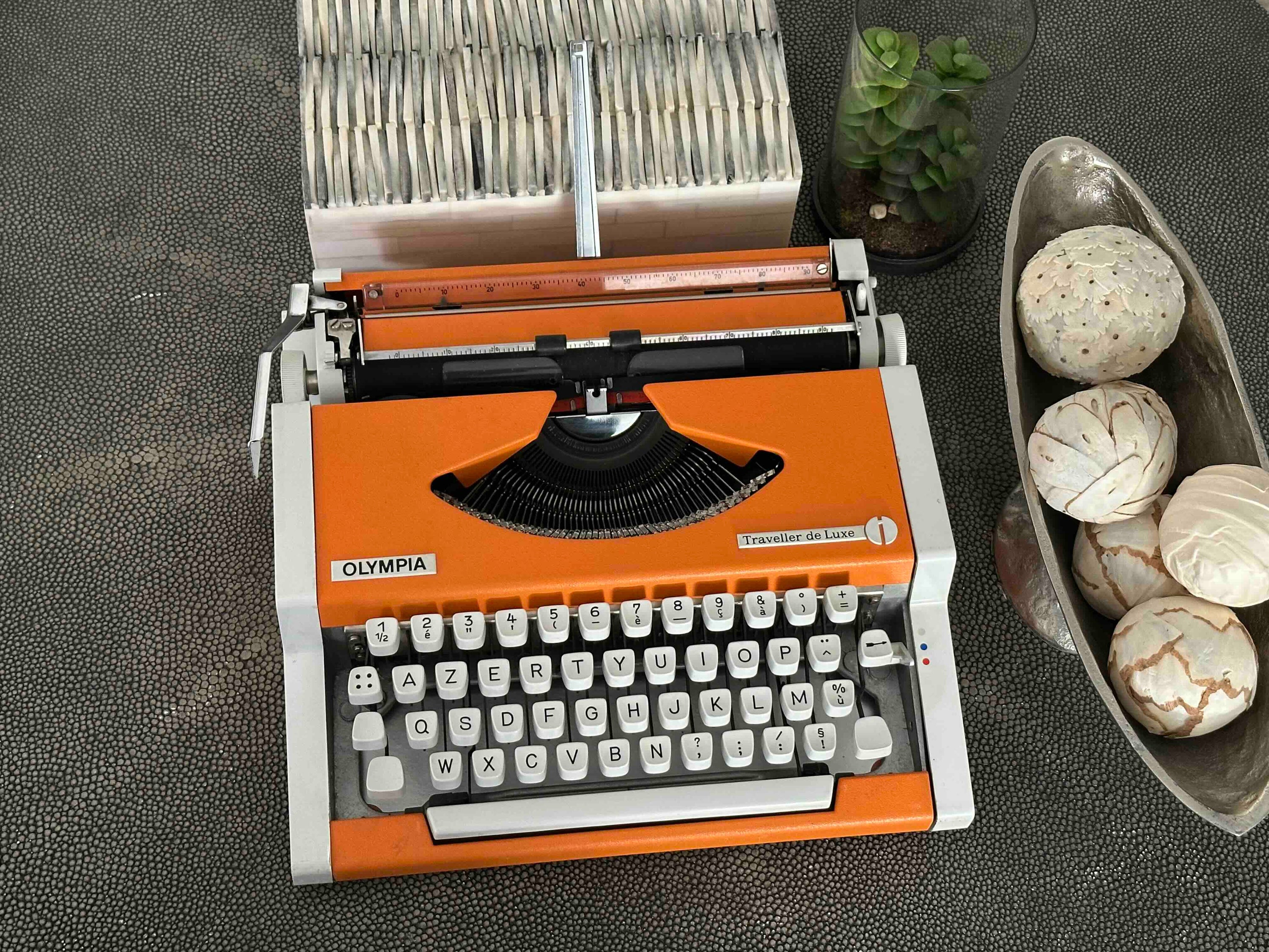 Olympia Traveller de Luxe Typewriter with Azerty Layout, 1977, Orange, Fully Functional