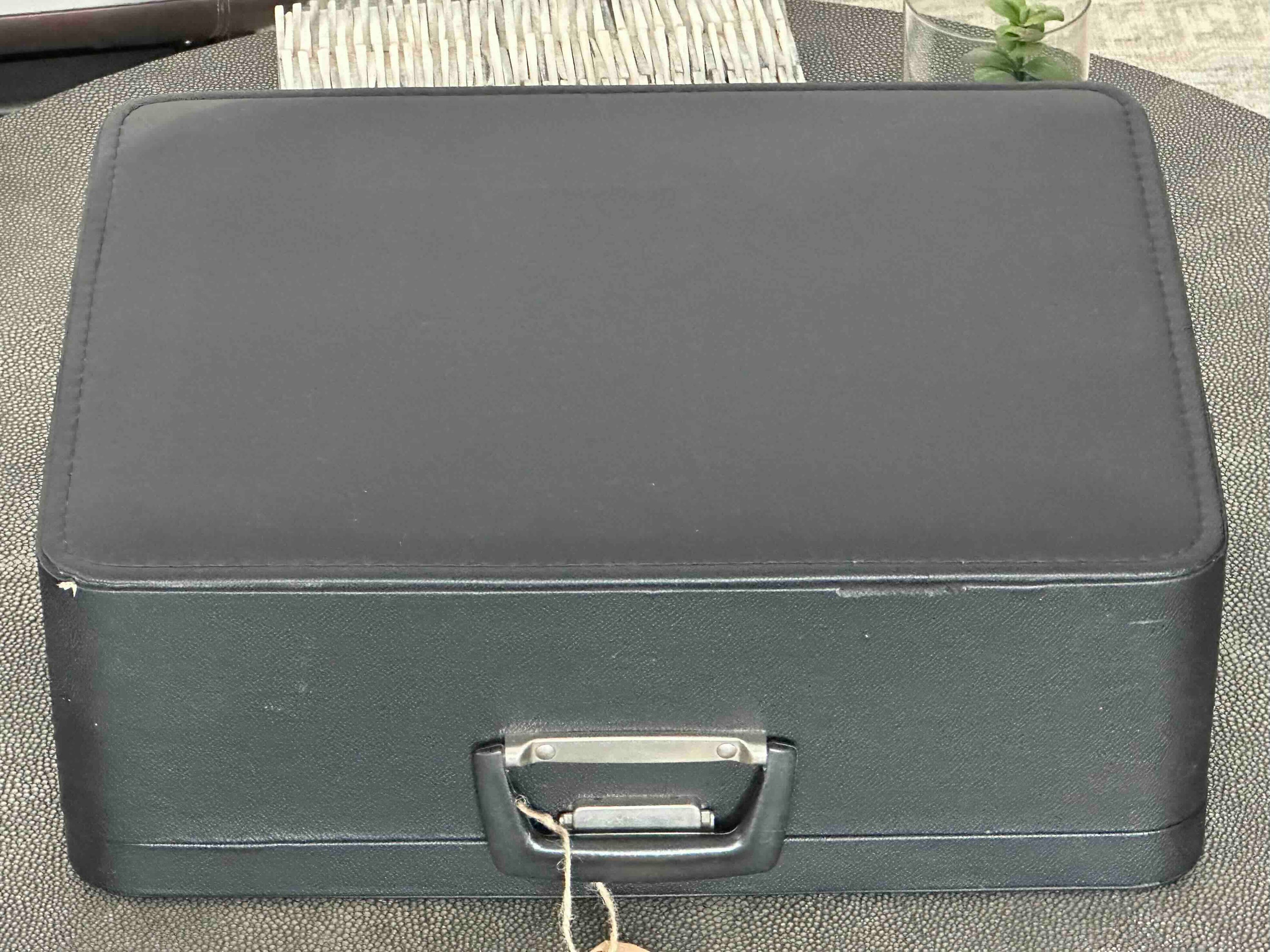 RARE Hermes 3000 Typewriter with Epoca Font, Qwerty Layout, New Platen, 1979, Fully Functional