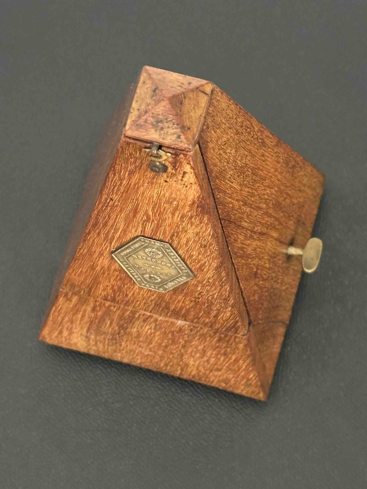 Antique French Maëlzel Paquet Metronome, c. 1906–1911, Solid Wood Case, Mechanical Wind-Up, Fully Functional