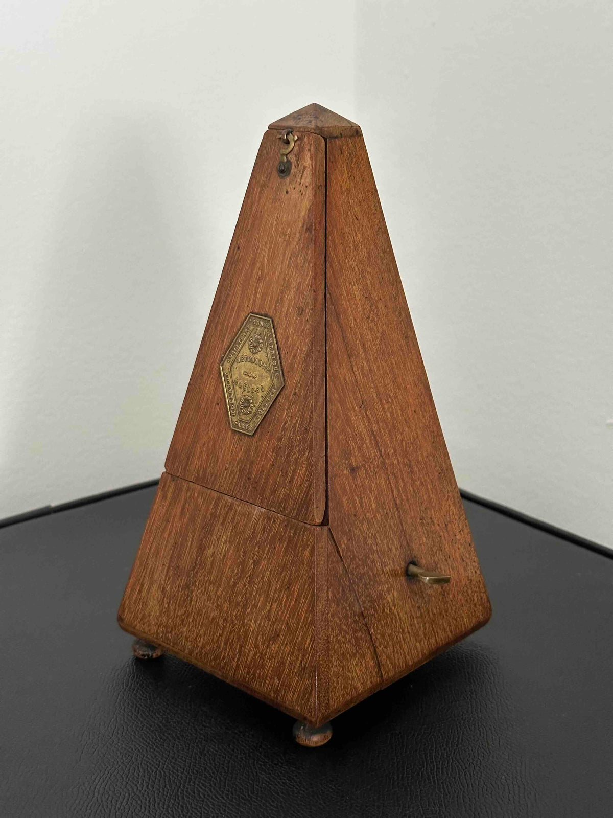 Antique French Maëlzel Paquet Metronome, c. 1906–1911, Solid Wood Case, Mechanical Wind-Up, Fully Functional
