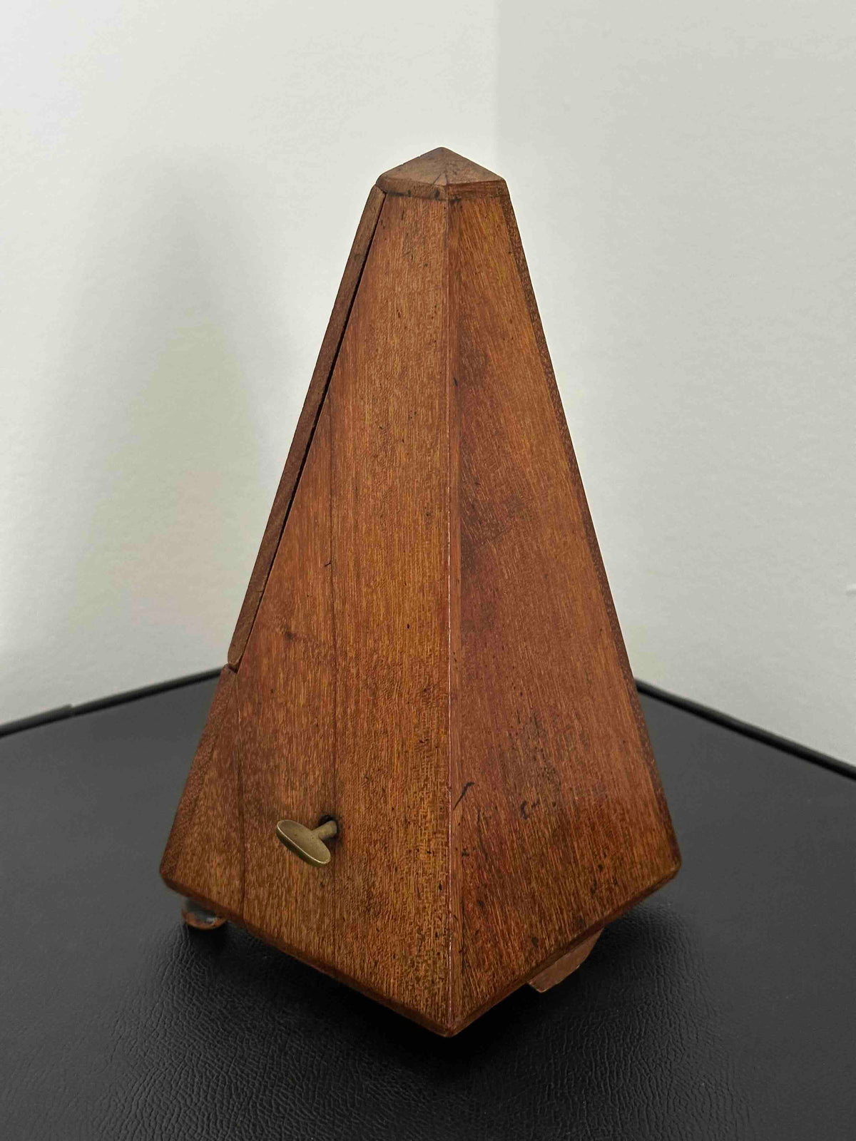 Antique French Maëlzel Paquet Metronome, c. 1906–1911, Solid Wood Case, Mechanical Wind-Up, Fully Functional