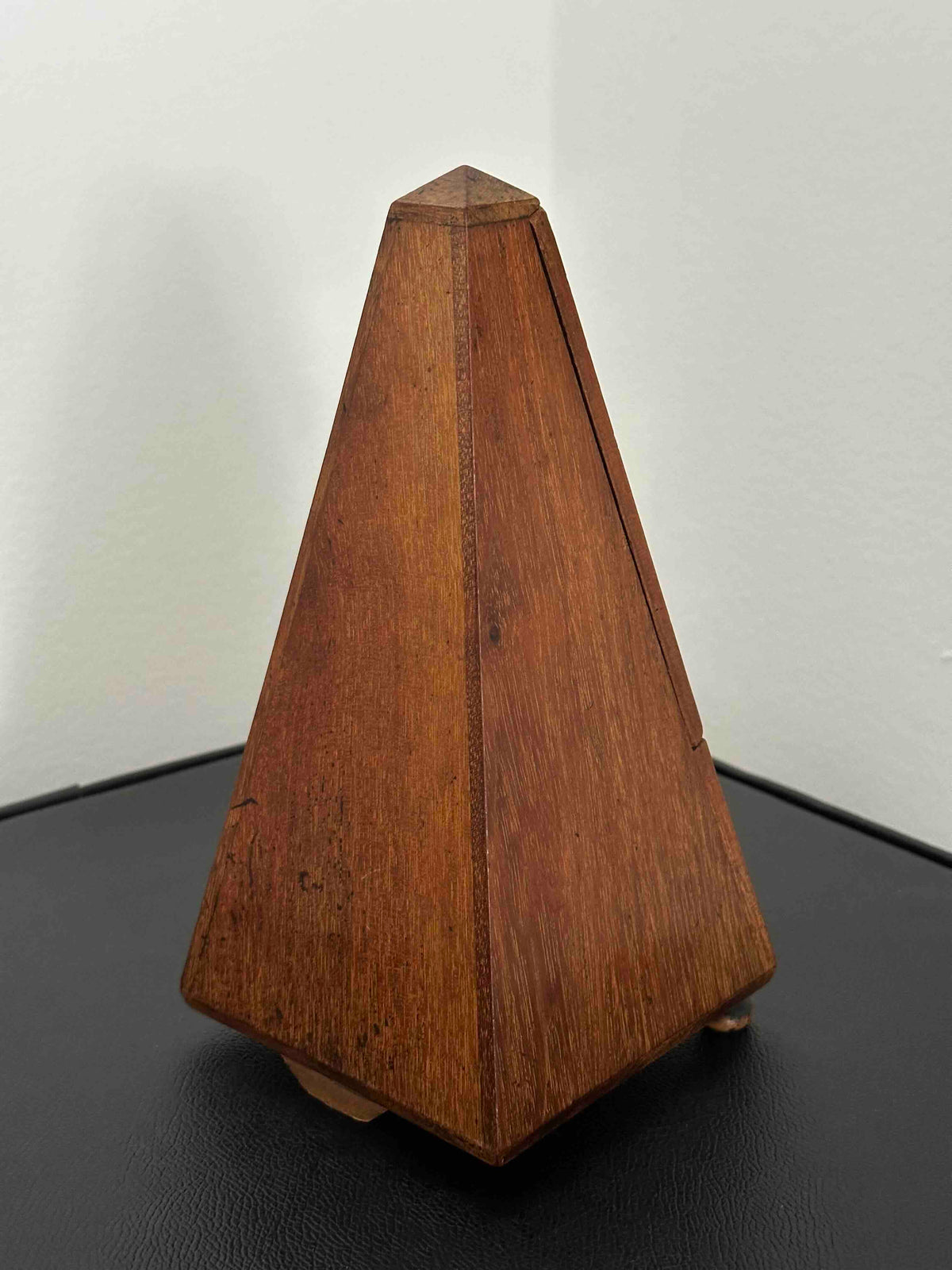 Antique French Maëlzel Paquet Metronome, c. 1906–1911, Solid Wood Case, Mechanical Wind-Up, Fully Functional