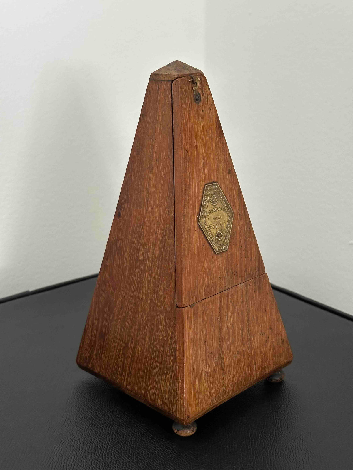 Antique French Maëlzel Paquet Metronome, c. 1906–1911, Solid Wood Case, Mechanical Wind-Up, Fully Functional