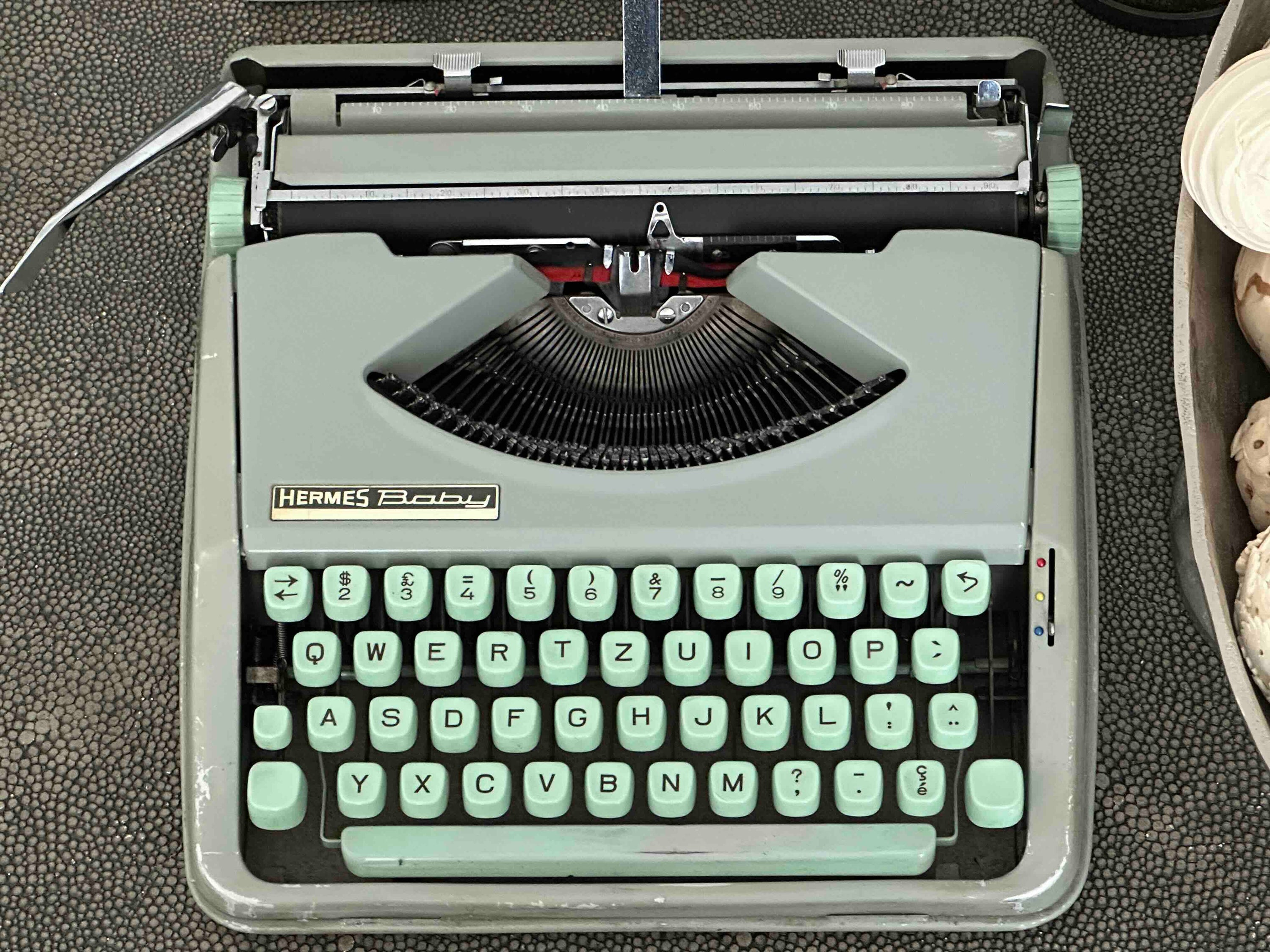 RARE Hermes Baby Typewriter with Multilingual QWERTZ Layout, 1966, Made in Switzerland, Fully Functional