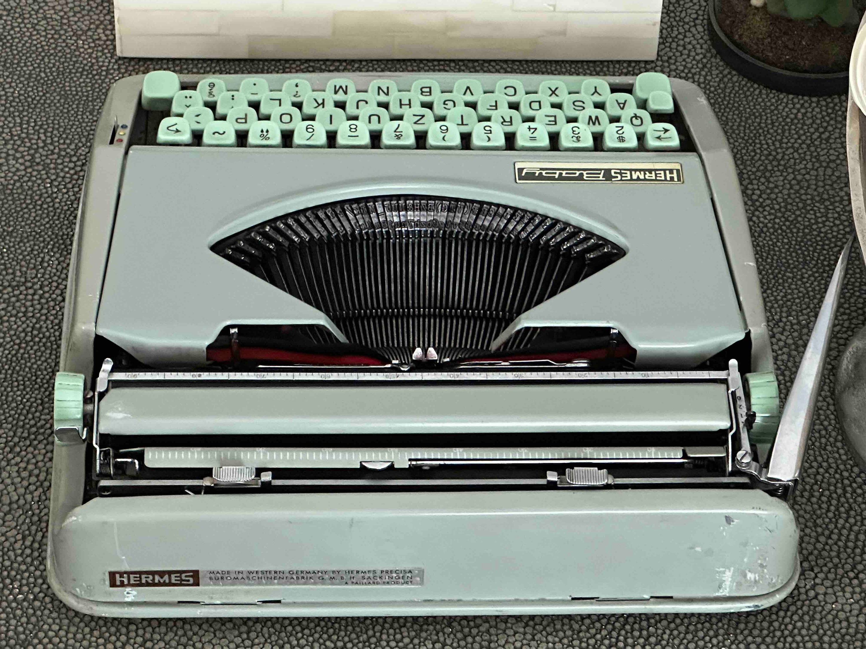RARE Hermes Baby Typewriter with Multilingual QWERTZ Layout, 1966, Made in Switzerland, Fully Functional