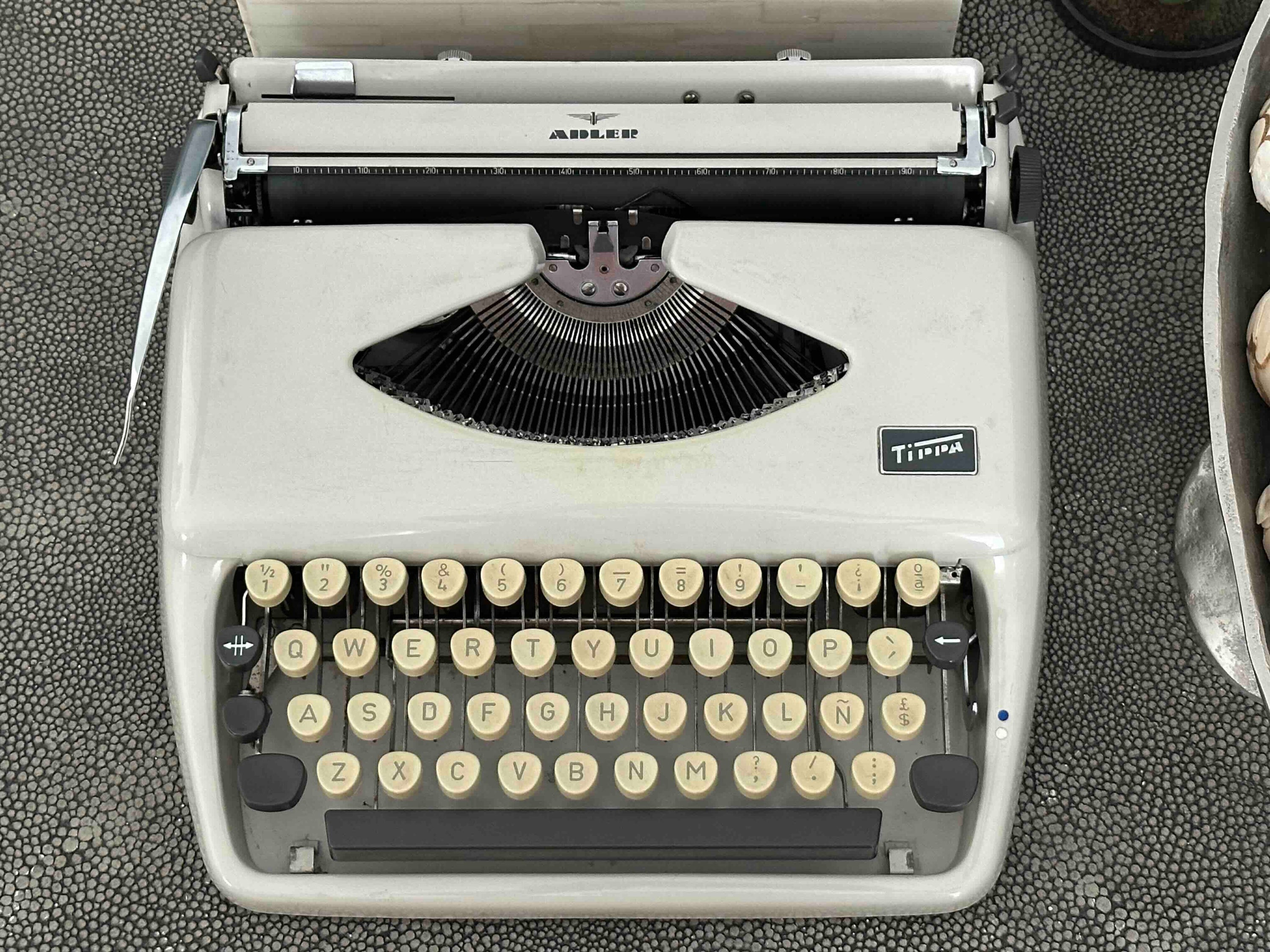 RARE Cursive Adler Tippa Typewriter with Qwerty Layout, 1969, Made in Western Germany, Fully Functional