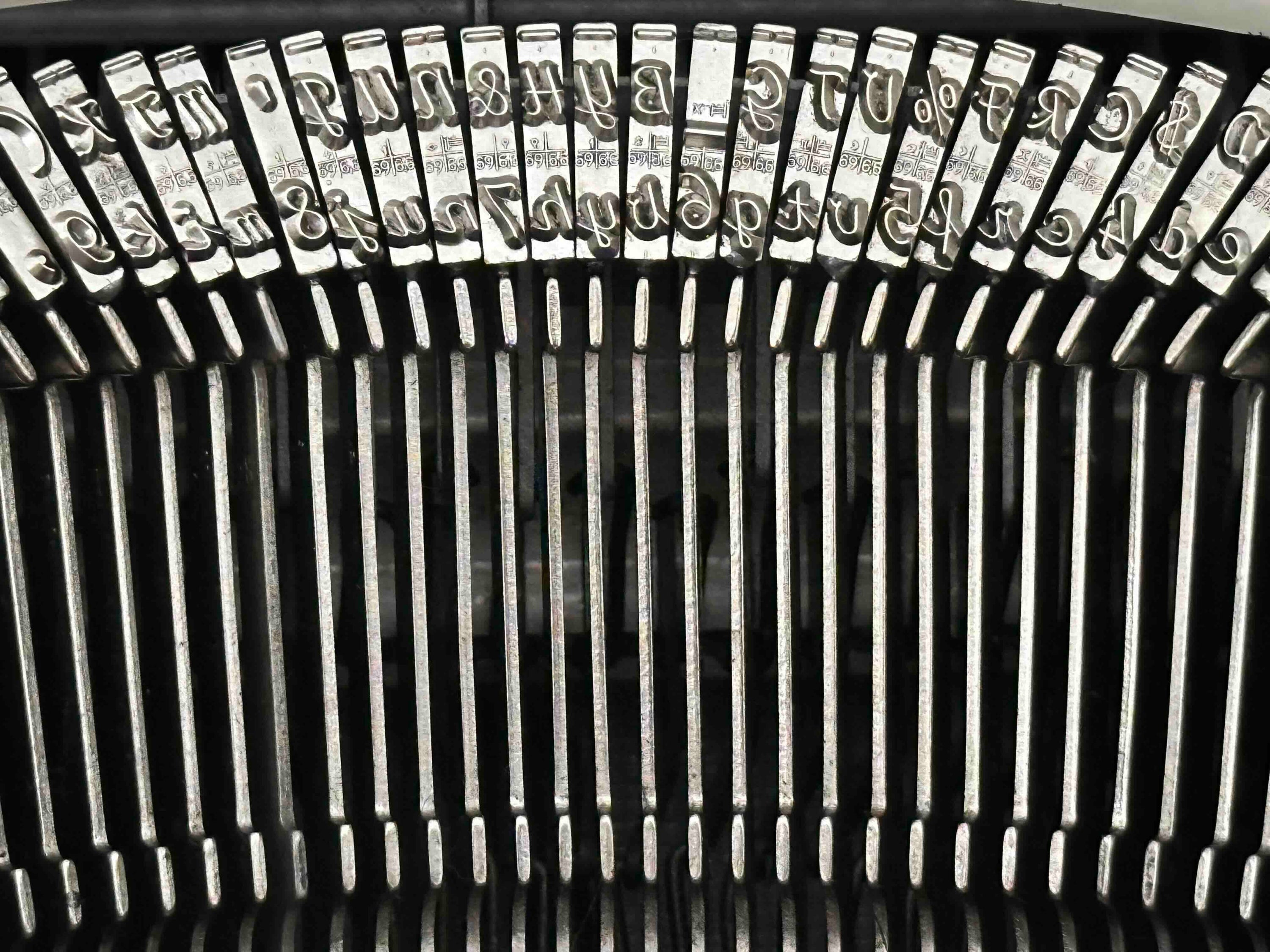 RARE Cursive Olympia SF De Luxe Typewriter, Qwerty Layout, 1963, Fully Functional