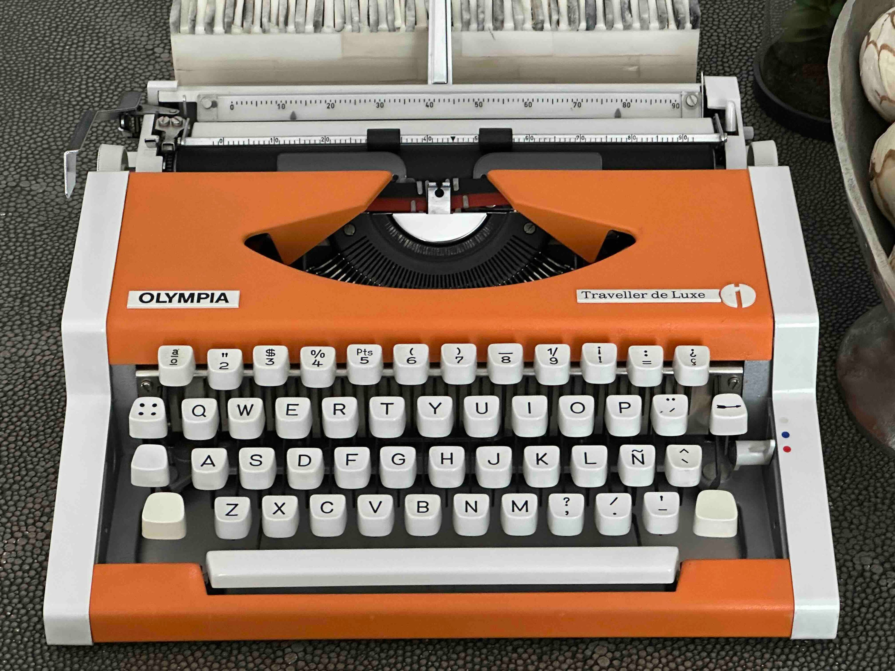 Olympia Traveller de Luxe Typewriter with Qwerty Layout, 1977, Orange, Fully Functional