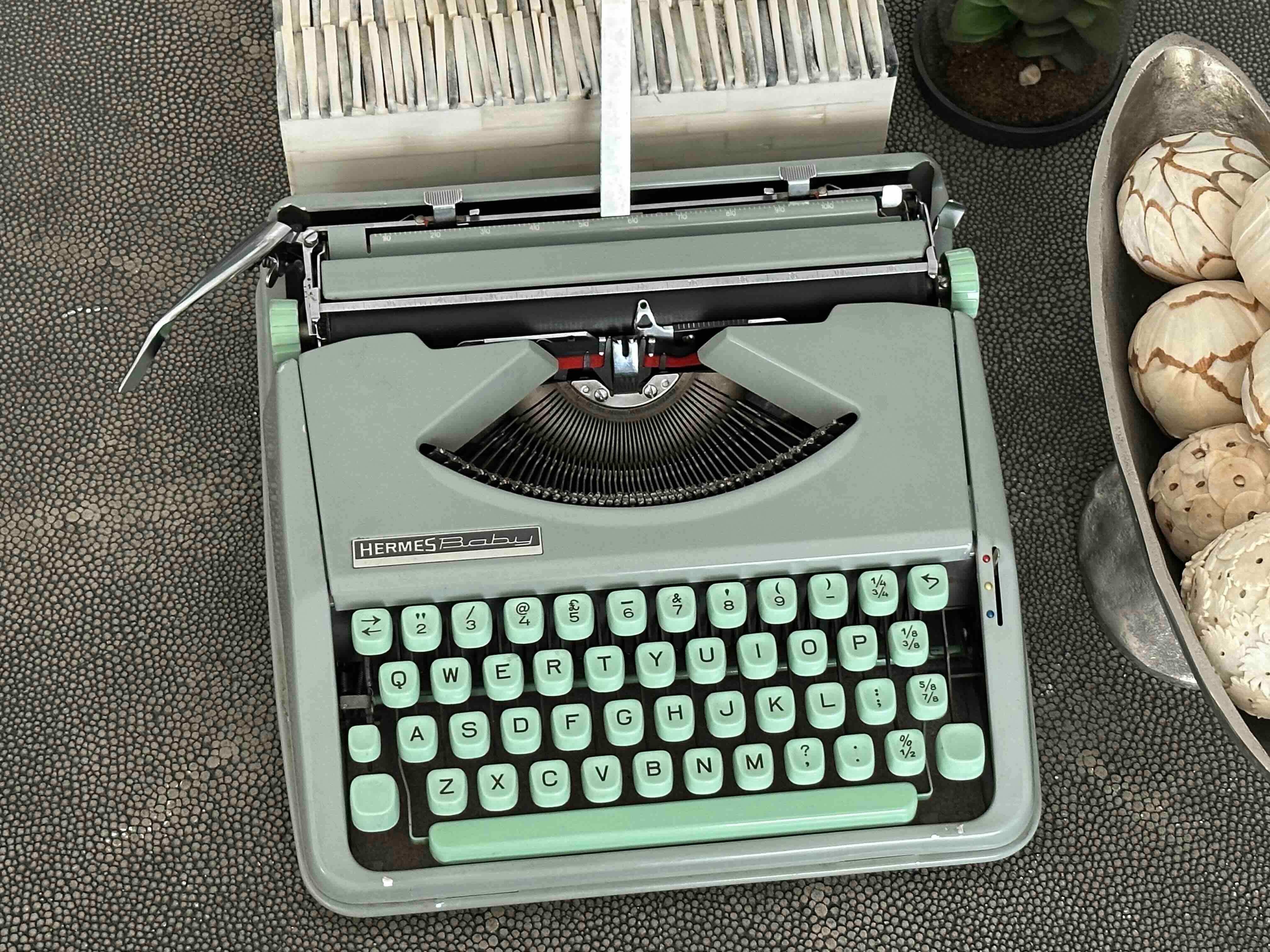 Hermes Typewriters – CasaTempo