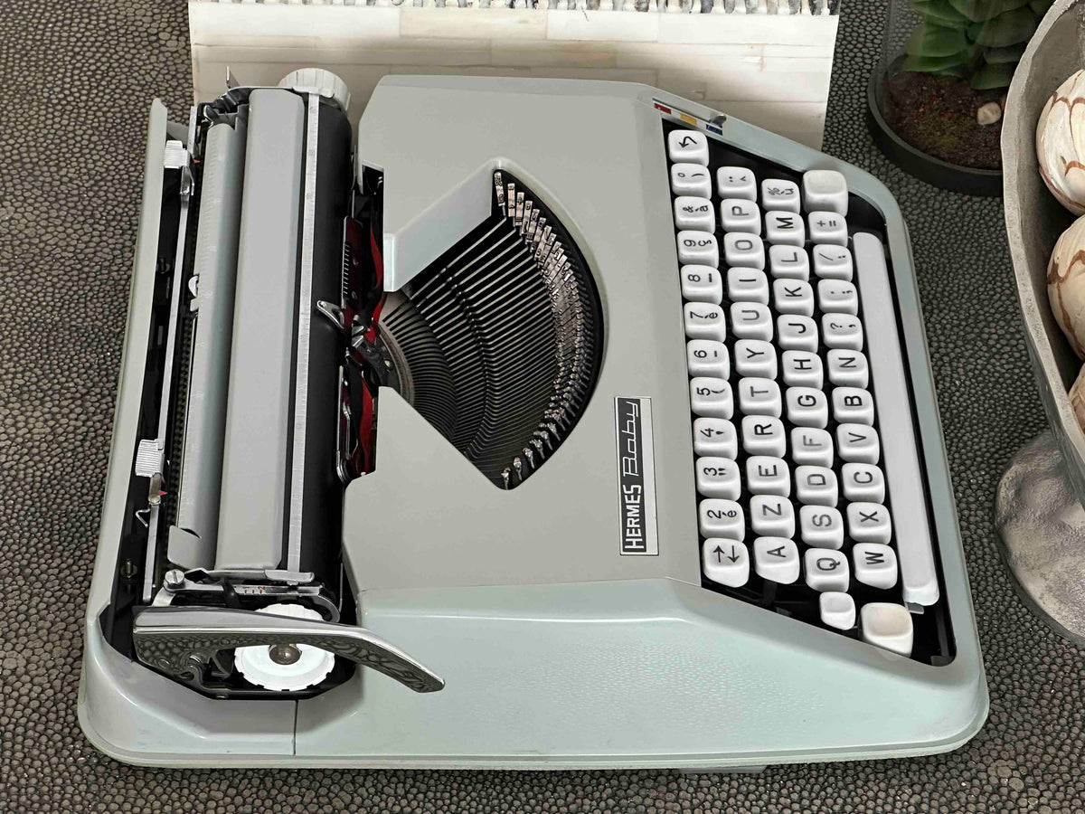 Hermes Baby Typewriter with Azerty Layout and Techno Pica Font, 1971, Fully Functional
