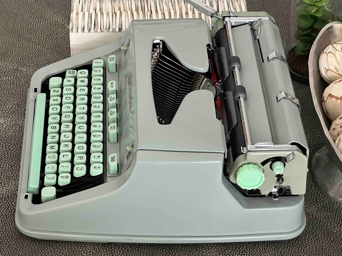Hermes 3000 Typewriter with Qwerty Layout, 1968, Made in Switzerland, Fully Functional