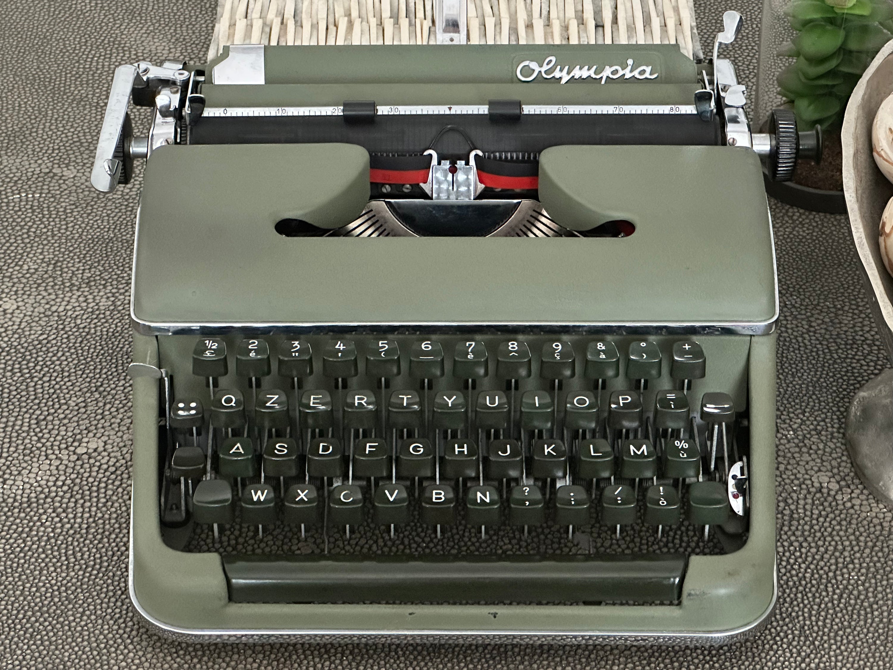 Olympia SM2 Typewriter with Qzerty Layout, 1951, Made in W. Germany, Fully Functional