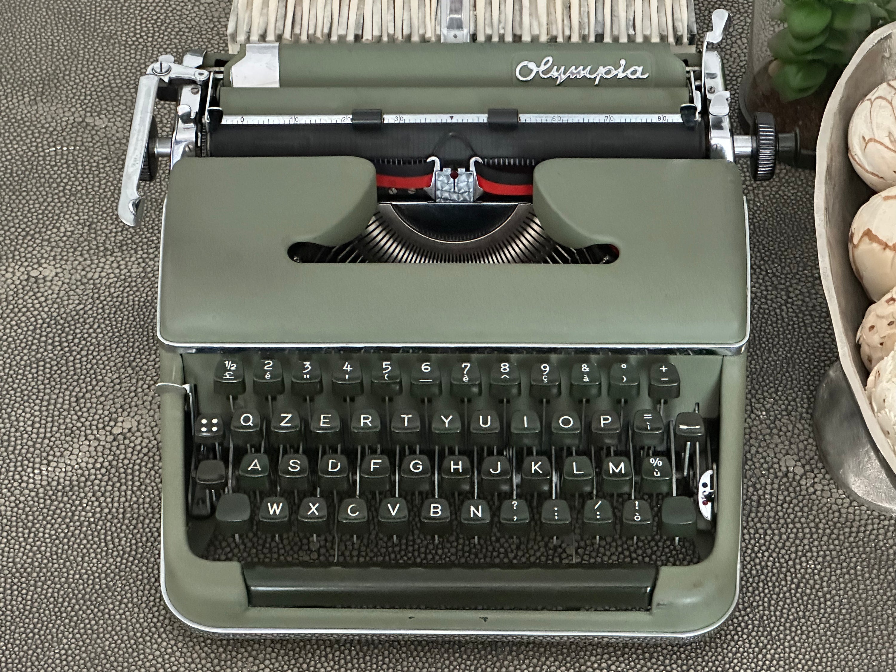 Olympia SM2 Typewriter with Qzerty Layout, 1951, Made in W. Germany, Fully Functional