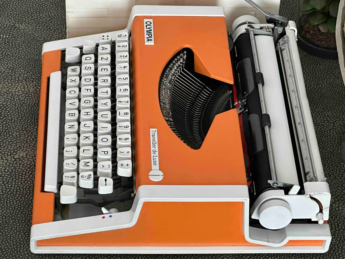 Orange Olympia Traveller de Luxe Typewriter with Azerty Layout, 1977, Fully Working Typewriter