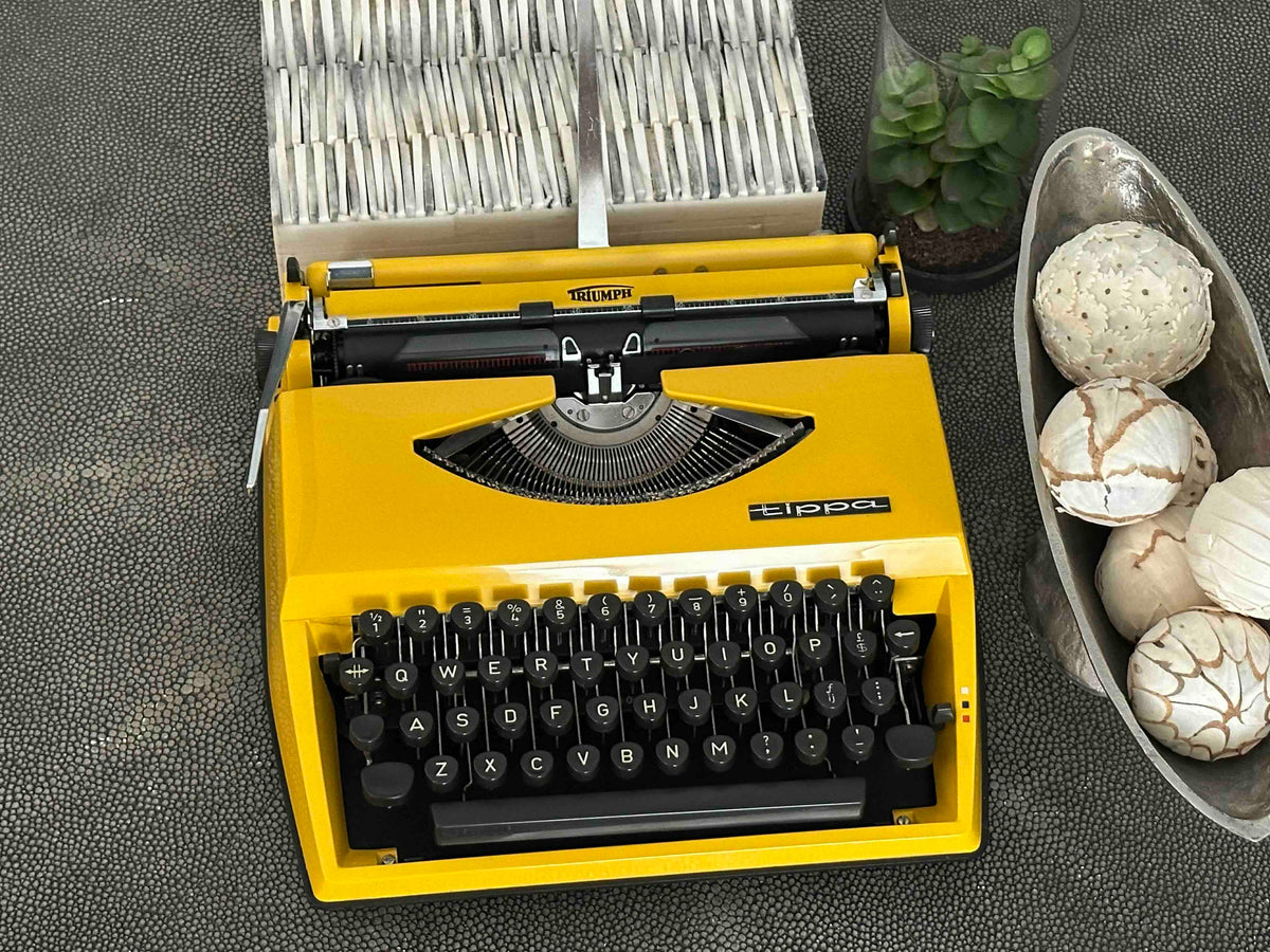 RARE Cursive Triumph Tippa Typewriter with Qwerty Layout, 1978, Made in Holland, Fully Working Typewriter