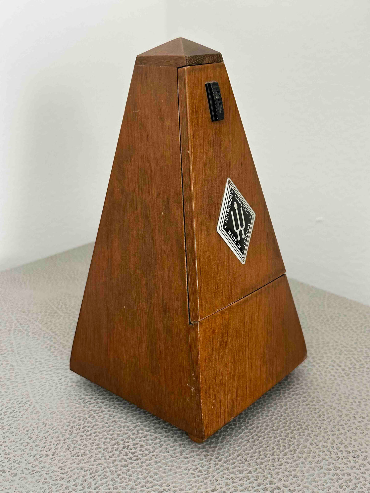 Vintage German Wittner Metronome, 1970s–1980s, Solid Wood Case, Mechanical Wind-Up, Fully Functional