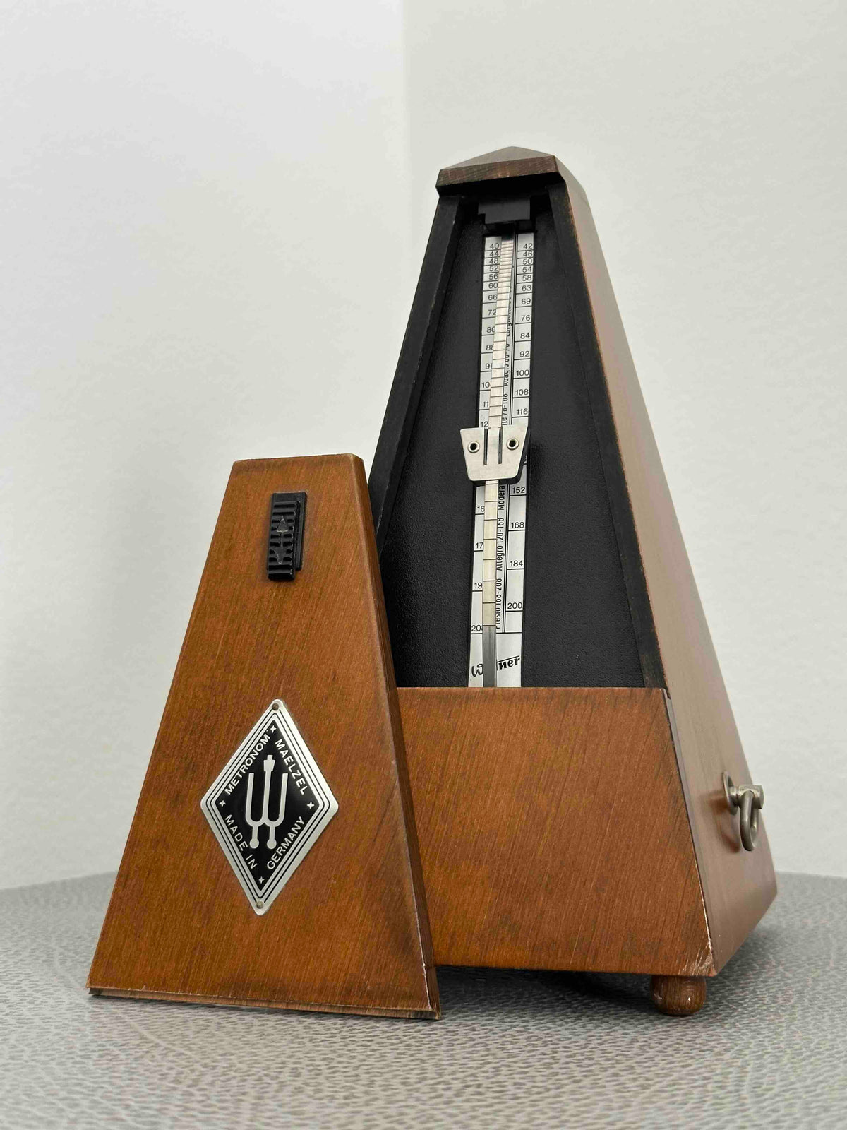 Vintage German Wittner Metronome, 1970s–1980s, Solid Wood Case, Mechanical Wind-Up, Fully Functional