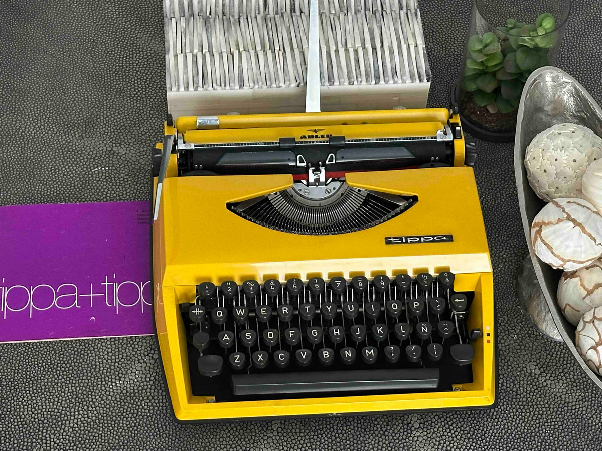 RARE Adler Tippa Typewriter with Shaded Bruxelles Typeface, Qwerty Layout, 1977, Made in Holland, Fully Working Vintage Typewriter