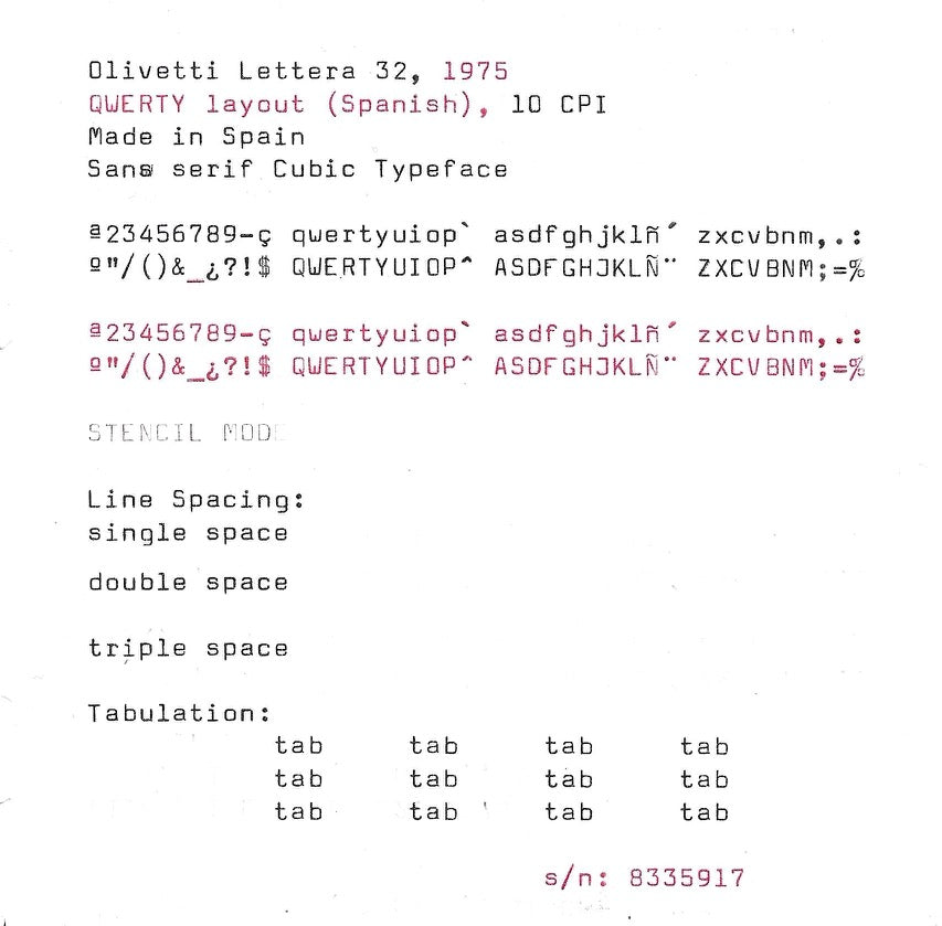 RARE Olivetti Lettera 32 Typewriter with Sans Serif Cubic Font and Qwerty Layout, 1975, Fully Functional