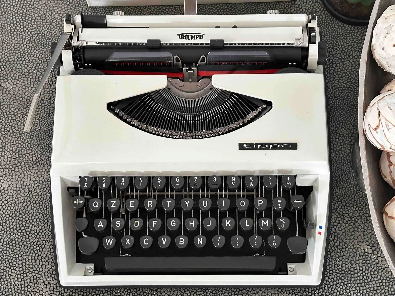 Triumph Tippa Typewriter with Sans Serif Cubic Font, Qzerty Layout, 1970s, Made in Holland