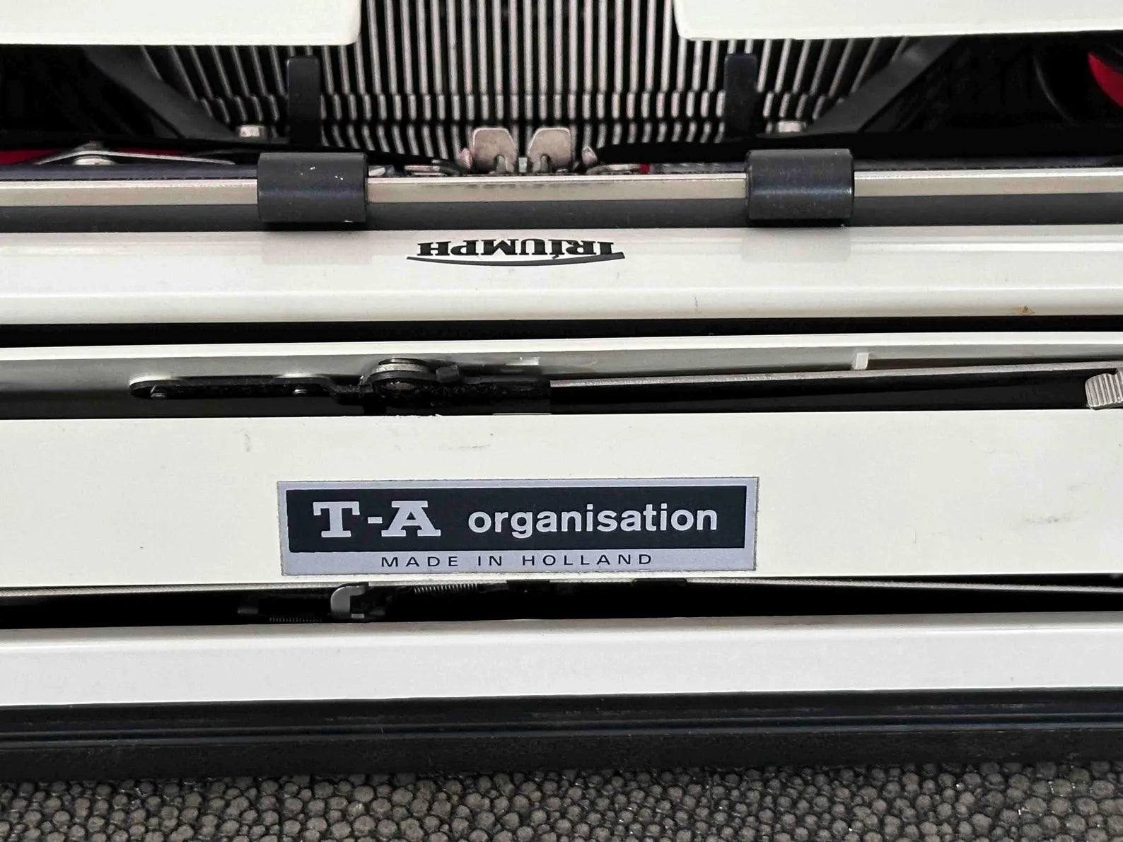 Triumph Tippa Typewriter with Sans Serif Cubic Font, Qzerty Layout, 1970s, Made in Holland
