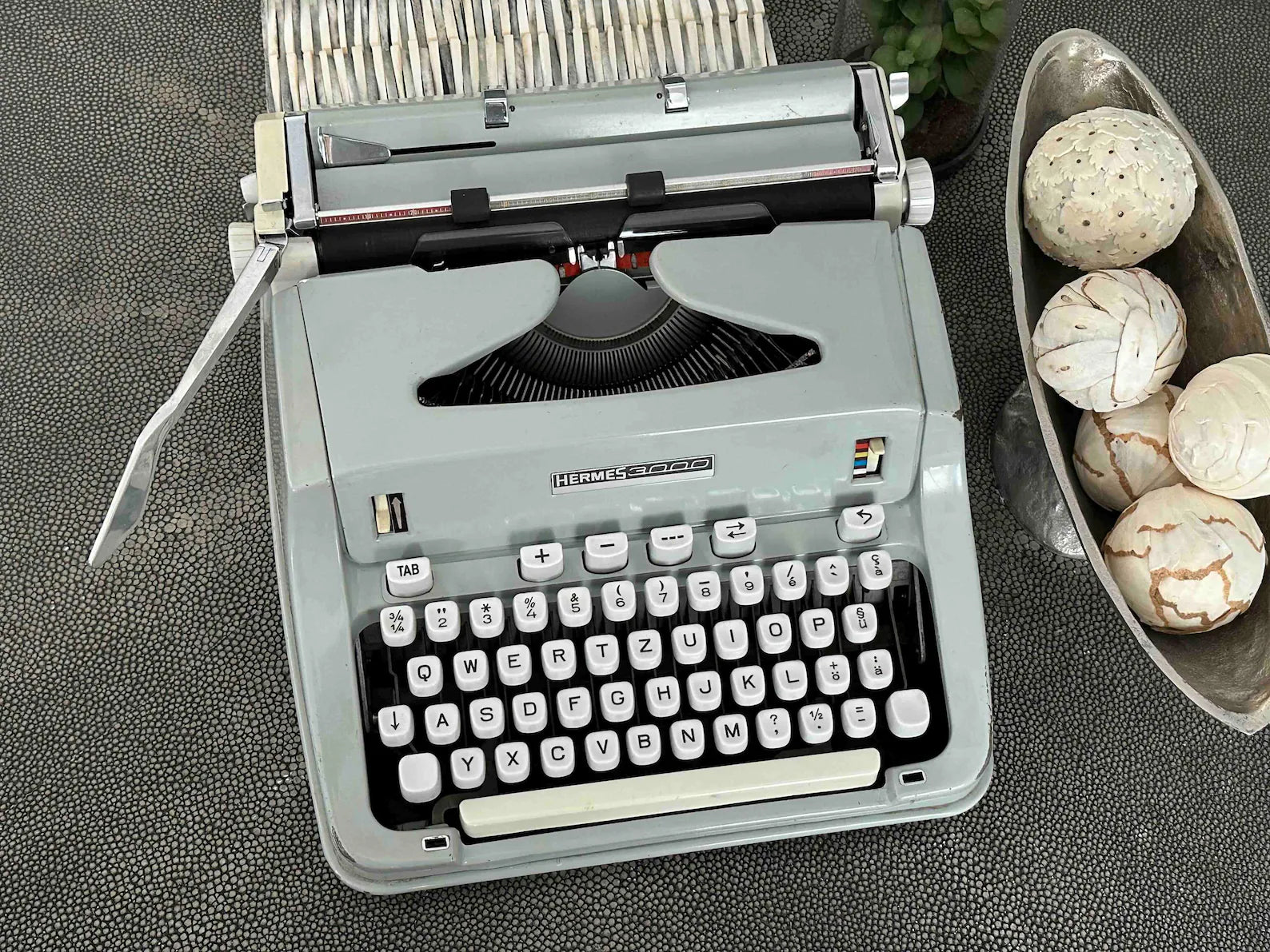 Hermes 3000 Typewriter with Qwertz Layout, 1968, Made in Switzerland, Fully Functional