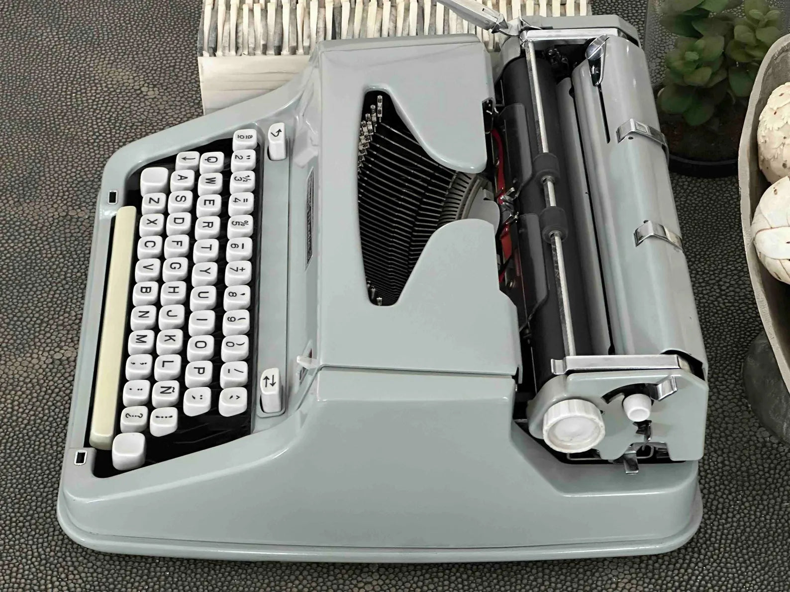 Hermes Media 3 Typewriter with Qwerty Layout and Techno Pica Font, 1969, Fully Functional