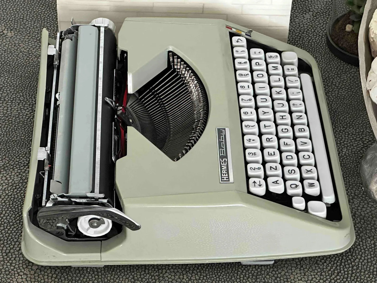 Hermes Baby Typewriter with Azerty Layout and Techno Pica Font, 1970, Fully Functional